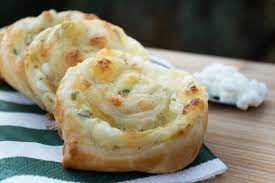 Huttenkase Schnecken Rezept Rezept Rezepte Fingerfood Rezepte Mit Feta