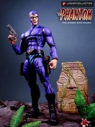 Ese personaje es conocido como el fantasma que camina, y en realidad es un hombre enmascarado que parece tener algunos poderes mágicos. 100 Ideas De Fantasma Q Camina Fantasma Heroe Comics