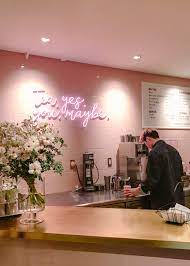 Alfred Tea Room A La Based Cafe In Tokyo Japan Alfred Tea Room Cool Cafe Alfred Tea
