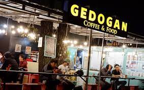 11 Cafe 24 Jam Di Bandung Paling Hits Ada Starbucks Dan Upnormal