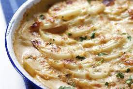 Recette Gratin Dauphinois Au Fromage A Raclette Richesmonts En Video Recette Recette Recette Gratin Dauphinois Pomme De Terre Au Fromage