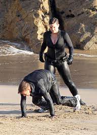Mixed martial arts fighter gina carano makes her acting debut in steven soderbergh's haywire this weekend, starring as a lethal secret agent who, betrayed and on the run, hunts down traitors played by ewan mcgregor, antonio banderas. Haywire Movie Teaser Trailer