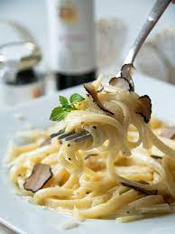 Truffel Fur Anfanger Cremige Pasta Aus Funf Zutaten Rezept Truffel Pasta Rezepte Lebensmittel Essen