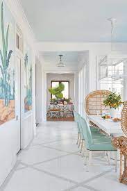 A Breezy South Carolina Beach House The Glam Pad South Carolina Beach Houses Beach House Decor Beach House Interior