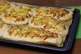 Das Perfekte Schwabische Dinnete Rezept Mit Bild Und Einfacher Schritt Fur Schritt Anleitung Mehl In Eine Knets Rezepte Lebensmittel Essen Schwabische Rezepte