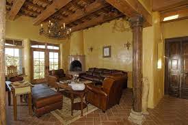 A Pueblo Revival In Santa Fe Hacienda Style Decor Southwestern Home House