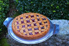 A Healthy Love Linzertorte Ein Saftiger Und Fruchtiger Genuss Nach Tante Anneliese Linzertorte Kuchen Und Torten Desserts Ohne Backen