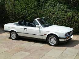 Bmw 325i Convertible Although I Am Not A Fan Of Soft Top Convertibles Bmw Convertible Bmw Classic Cars Old Used Cars