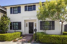 Here at blackhawk hardware we always love playing with the benjamin. 71 Stunning Exterior Home Colors 2020 Vibrant House Color Schemes