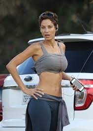 People who liked annie murphy's feet, also liked Pin On No Make Up