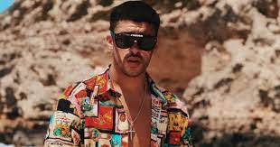 Aprende esta canción y muchas mas en acordesweb. Adios Al Pelo Corto Bad Bunny Sorprende Con Un Nuevo Peinado