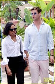 Starring chris hemsworth and emma thompson. Chris Hemsworth Tessa Thompson Film Men In Black Reboot In New Set Photos From Italy Chris Hemsworth Tessa Thom Chris Hemsworth Hemsworth Tessa Thompson