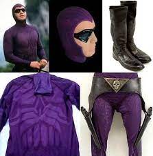 Está basada en el personaje de cómic el fantasma. Billy Zane Movie Phantom Super Heroi Herois Quadrinhos