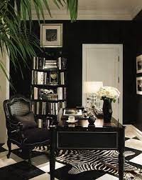 Chic Home Office Dramatic Black And White Floor And Decor This Room Is Great Because Accessories Of A Bright Col In 2020 Home Office Decor Home Office Space Interior