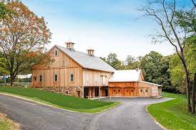Strasburg Pa B D Builders Barn Builders Barn House Plans Bank Barn