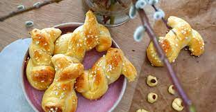 Hefe Hasen Rezept Leckeres Und Susses Hefegeback Zu Ostern In 2020 Rezepte Lecker Hefegeback