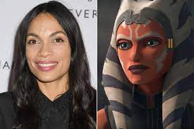 The mandalorian season 2 begins later this week — on disney+ and disney+ hotstar wherever in addition to pascal as din djarin / the mandalorian, returning cast members on the star wars series joining them on the mandalorian season 2 are rosario dawson as anakin skywalker's jedi. Rosario Dawson Basically Admits She S Ahsoka Tano In The Mandalorian Season 2 Ew Com