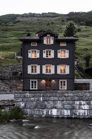 Brucke 49 Vals In Switzerland Photo Martin Kaufmann House Exterior Black House House
