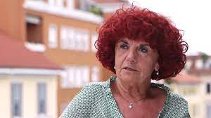 ^ the public education ministry was subsumed into the ministro dell'istruzione, dell'università e della ricerca. Valeria Fedeli La Ministra Dell Istruzione Senza Neanche Il Diploma