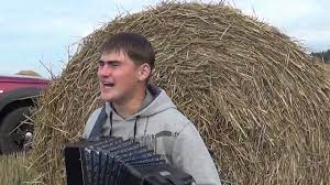 Pesni Pod Garmon Spat Garmoshka Ne Daet Poet Vladislav Vlasov Youtube
