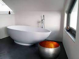 Freistehende badewannen gibt es in vielen variationen. Freistehende Badewanne Campione Mineralguss Oval Ei Modern 179 Cm Matt Oder Glanzend