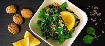 Feldsalat Mit Orangen Vinaigrette Und Walnussen Rezept Rezept Feldsalat Salat Vinaigrette