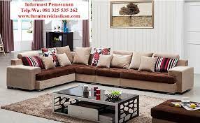 Pilihan kursi sofa minimalis yang tepat dapat membuat ruang tamu terlihat lebih serasi dan nyaman. Desain Sofa Tamu Mewah Masa Kini Referensi Kursi Tamu Sofa Mewah Trend Model Sofa Ta Latest Sofa Designs Furniture Design Living Room Living Room Sofa Design