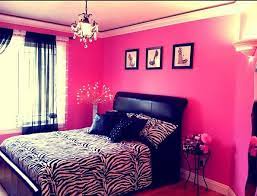 Pin By Ana Gallardo On Home Decor Hot Pink Bedrooms Hot Pink Room Black Room Decor