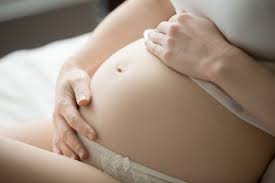 Dein Baby Im Bauch Tritt Erstaunlich Was Es Dir Damit Alles Sagen Will