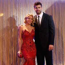 Shakira and pique met during the filming of this video and the two apparently hit off instantly. Shakira And Gerard Pique S Relationship Timeline And Love Story