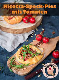 Herzhafte Ricotta Kase Speck Pies Mit Tomaten What Bakes Me Smile Rezept Ricotta Lebensmittel Essen Ricotta Kase