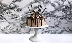 Nutella Drip Cake Mit Uberraschungseffekt Rezept Tropfkuchen Schokoladen Torte Schokoladentorte