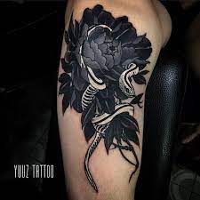 50 Peony Tattoo Designs Nenuno Creative Blacked Tattoo Style Is Another Form Of The Peony Em 2020 Tatuagens De Corpo Fechado Ideias De Tatuagens Tatuagens Da Moda