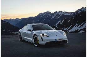 Earlier, the e60 m5 was mentioned as a powerful sedan for families. The 13 Best All Wheel Drive Sports Cars In 2020 U S News World Report