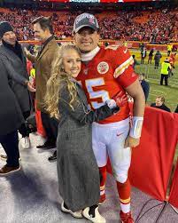 Patrick mahomes' net worth is estimated at $10 million, according to celebrity net worth. Patrick Mahomes And His Fiance Brittany Matthews Love Story
