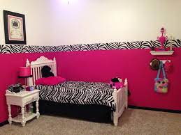 Pin By Michelle Helms On Decor Pink Zebra Rooms Pink Bedroom Decor Zebra Room