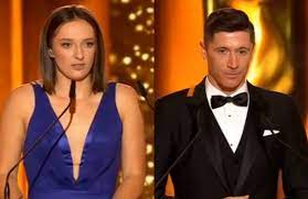 Daca iga joaca bine, e dificil pentru simona, cu stilul ei de joc. Gala Mistrzow Sportu 2021 Robert Lewandowski Czy Iga Swiatek Wiemy Kto Zostal Sportowcem Roku