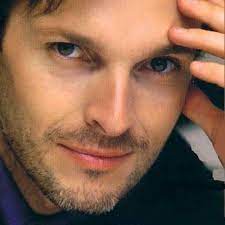 Ouça músicas de miguel bosé como 'te amare', 'libre ya de amores', 'te digo amor', 'con las ganas de decirte (feat. Yo Amo A Miguel Bose Photos Facebook