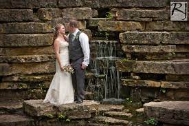 Alysia And Garreth S Wedding At Eagle Point Park In Dubuque Iowa Wedding Locations Outdoor Wedding Park Weddings