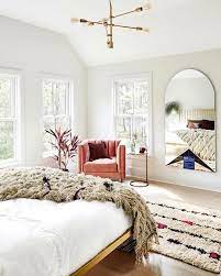 White Bedroom With Pops Of Color White Bedroom Ideas White Bedroom Ideas Tags White Bedroom Boho White Bedroom Bedroom Design Home Bedroom Bedroom Decor