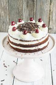 Schwarzwalder Kirschtorte Backen Macht Glucklich Rezept Schwarzwalder Kirschtorte Ohne Alkohol Waldkuchen Schwarzwalder Kirschtorte
