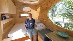 Wir ziehen gerade ein und können es noch nicht valeria feist, ihr team und ihre tiny häuser und chalets überzeugen auf ganzer linie! Erste Tiny House Siedlung Deutschlands Steht In Franken Region Nordbayern De