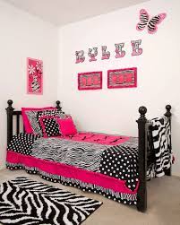 Pin By Ericka Mathis On Decorate My Home Zebra Bedroom Hot Pink Bedrooms Zebra Room