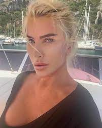 Müzik kariyeri boyunca birçok albüm çıkaran sayan. Seda Sayan Dan Estetik Operasyonu Sonrasi Ilk Paylasim Magazin Haberleri