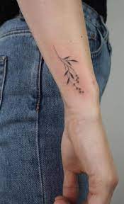 48 Best Small And Simple Tattoos For Women And Men For 2019 Page 15 Of 48 Tattoo Go Simple Tattoos For Women Small Tattoos Simple Meaningful Tattoos For Women