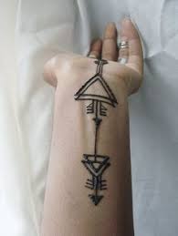 Henna Mehndi On Pinterest Tribal Henna Designs Geometric Henna Simple Henna Tattoo