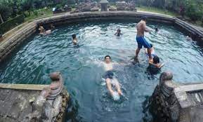 Jarak tempuh dari kota magelang adalah sekitar 19 kilometer dengan waktu tempuh sekitar setengah jam. 10 Foto Candi Umbul Magelang Tiket Masuk Jam Buka Asal Usul Wisata Pemandian Air Panas Belerang Jejakpiknik Com