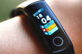 Nastoyashij Ubijca Xiaomi Mi Band 3 S Cvetnym Ekranom I Nfc Postupil V Prodazhu V Rossii