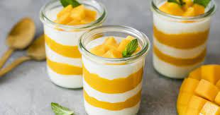 Mango Dessert Schnelles Rezept Mit Joghurt Die Besten Backrezepte Mit Gelinggarantie Rezept Mango Desserts Dessert Schnell Dessert Rezepte Einfach
