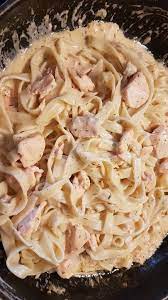 Bandnudeln Mit Lachs Von Dosako Chefkoch Rezept Bandnudeln Mit Lachs Lachs Kochen Bandnudeln Rezept
